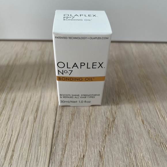 Olaplex Styling Duo No. 6 & No. 7 - Picture 3 of 3